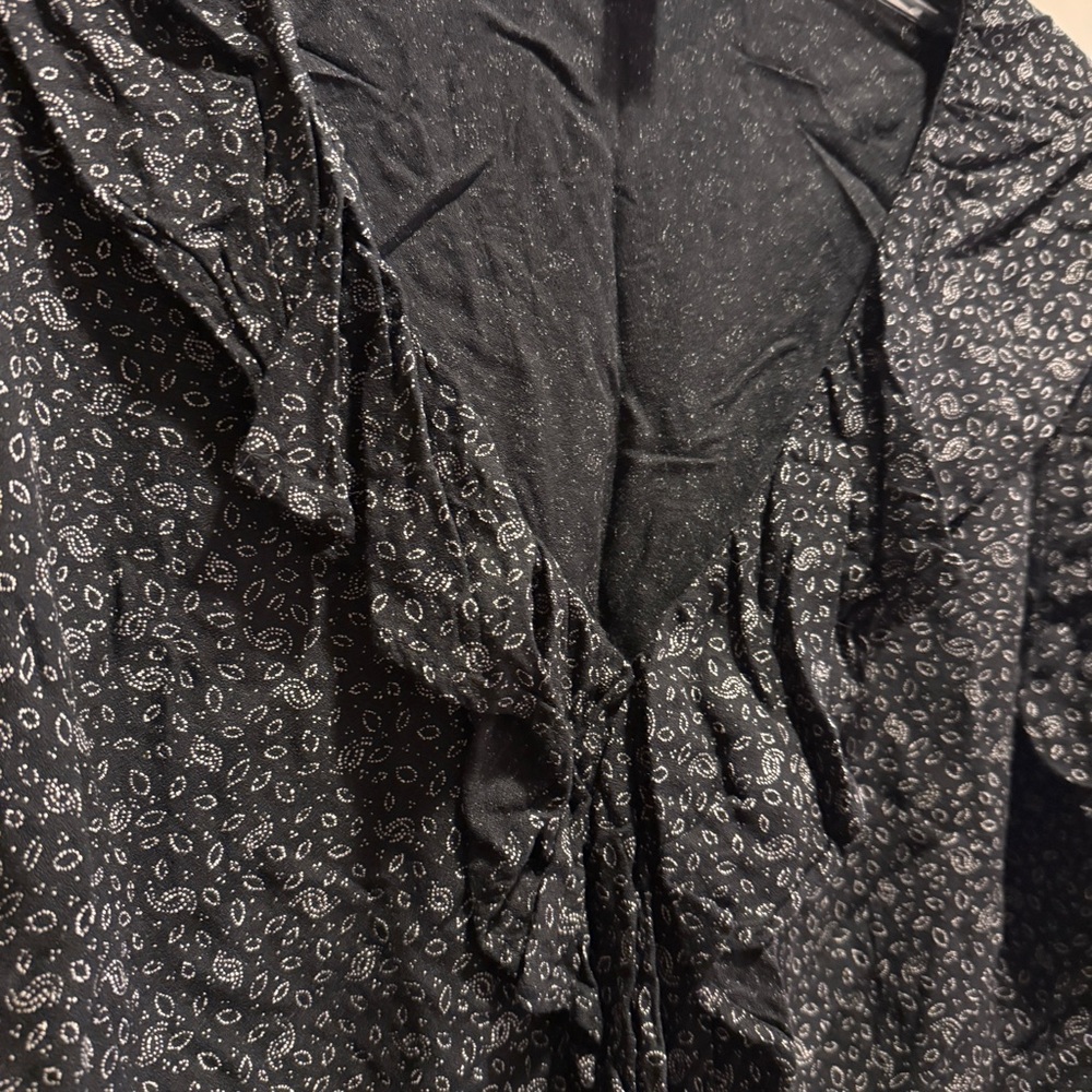 HINGE Print Cascade Ruffle Top - Picture 6 of 9